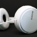 mionea_clau-headphones-5466314_1920